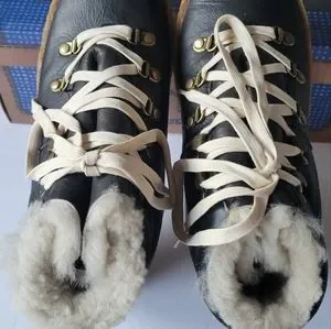 New Size 42 F-troupe Crepe Sole Hiking Black Sheep Fur Boots. F-troupe | Shoes | New 4 Ftroupe Crepe Sole Hiking Black  main image 4